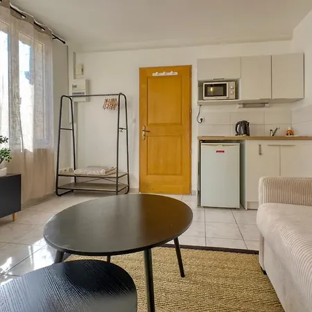 Le 2lazare Апартаменты Компьень